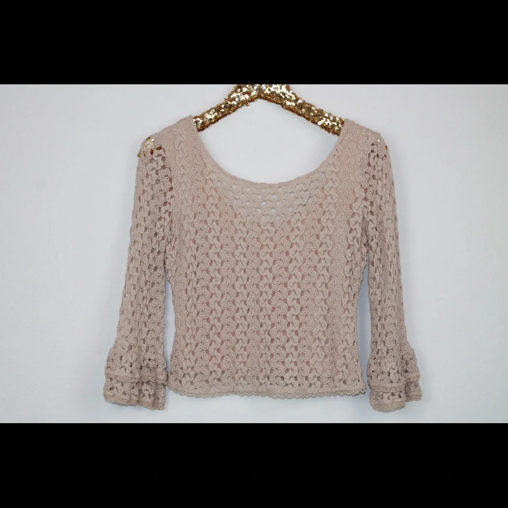 Free People Cream Crochet Lace Top XS – Flare Sleeve Boho Blouse